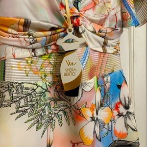 Vibrate cocktail dress, with embellished shoulders